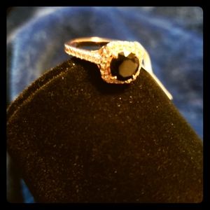 Size 8 Costume Jewelry Onyx rose gold ring